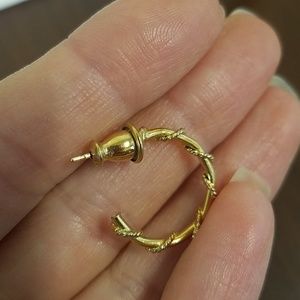 Gold earring